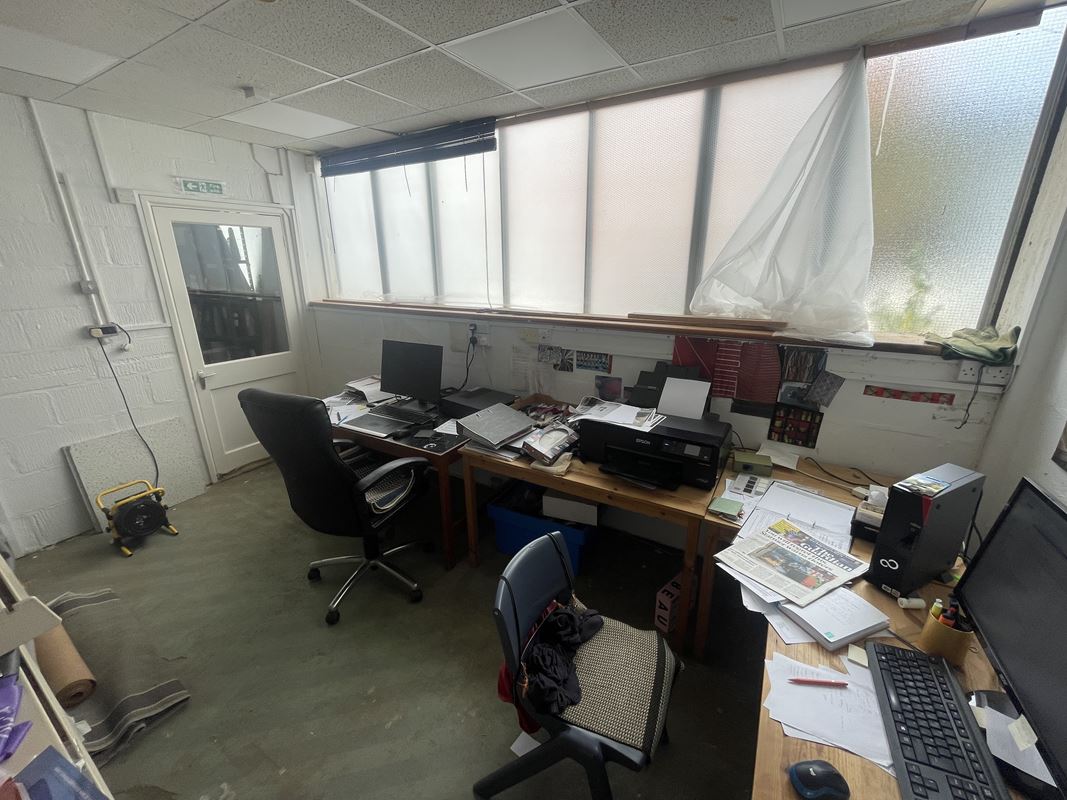 489.4 Sq M , Unit 4, Sylvan Road TA21 - Available