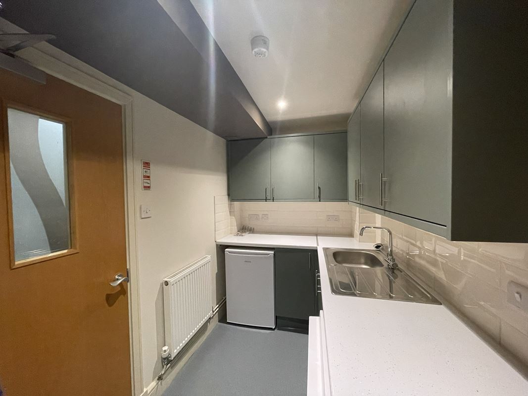 2,031 Sq Ft , 18a Monmouth Place BA1 - Available