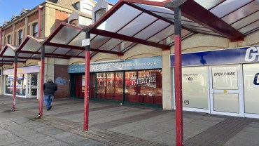 992 to 3,000 Sq Ft , The Triangle Centre BS21 - Available