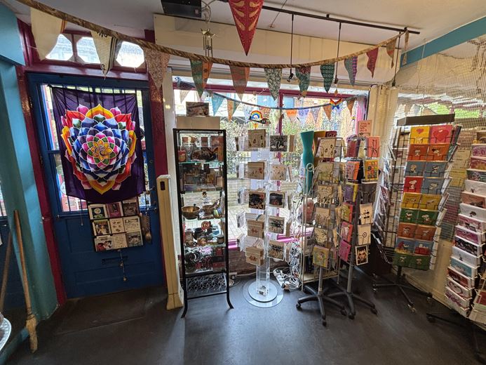  , 4 Bath Place TA1 - Available