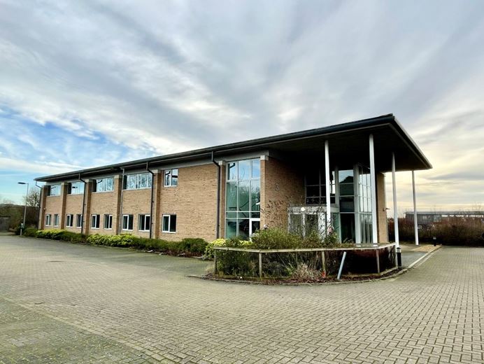 2,308 to 9,377 Sq Ft , 3 Percy Way, St John's Business Park PE29 - Available