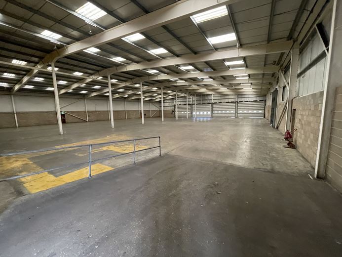 44,684 Sq Ft , 41 Edison Road PE27 - Available