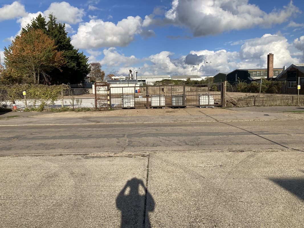 0.94 acres , 6 Crittal Road  CM8 - Available