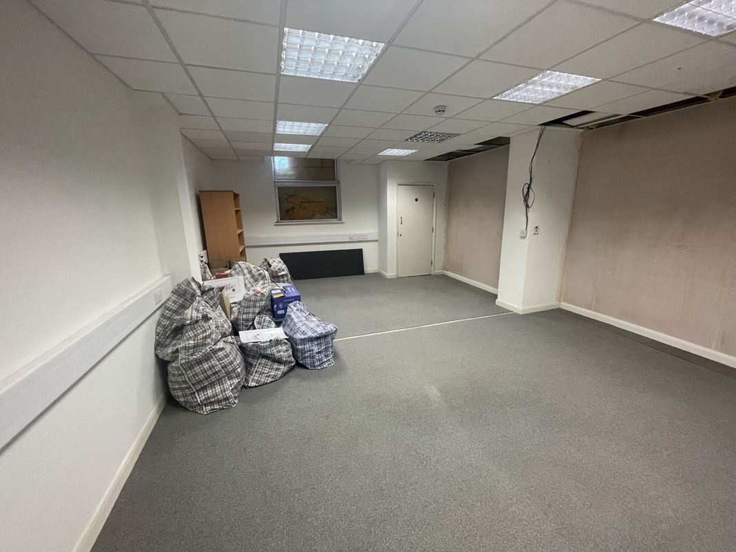 6,004 Sq Ft , 2A Church Square TA1 - Sold STC