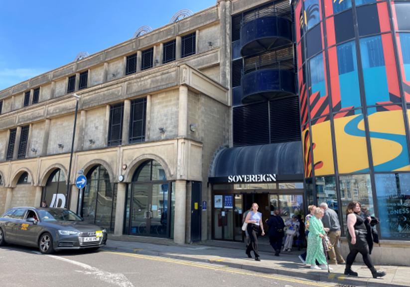 1,403 Sq Ft , Unit 10A, High Street BS23 - Available