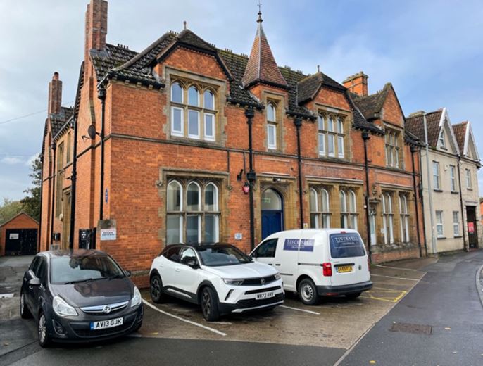 991 Sq Ft , 11 Huntspill Road TA9 - Available