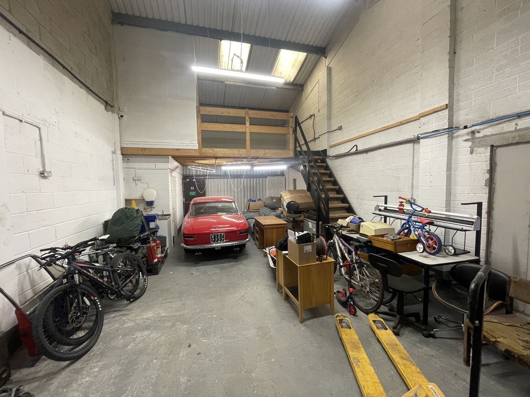 646 Sq Ft , 14 Ilton Business Park TA19 - Available