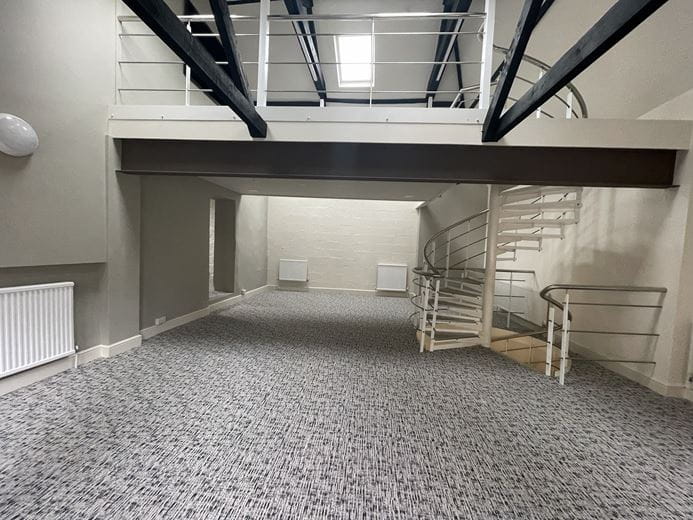 2,031 Sq Ft , 18a Monmouth Place BA1 - Available