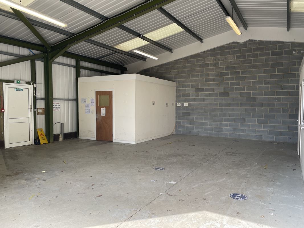 1,328 Sq Ft , 5c Saltergate Business Park, Burley Bank Road HG3 - Available