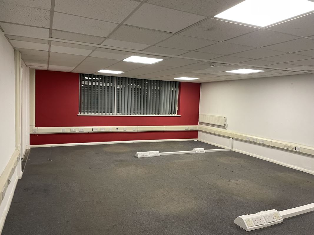 12,885 Sq Ft , Willow , 6A Midland Street M12 - Available