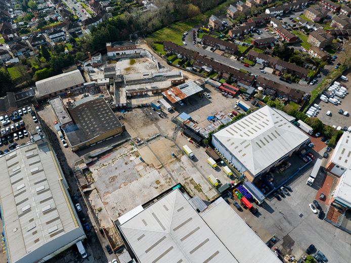 0.1 acres , Croydon CR0 - Available