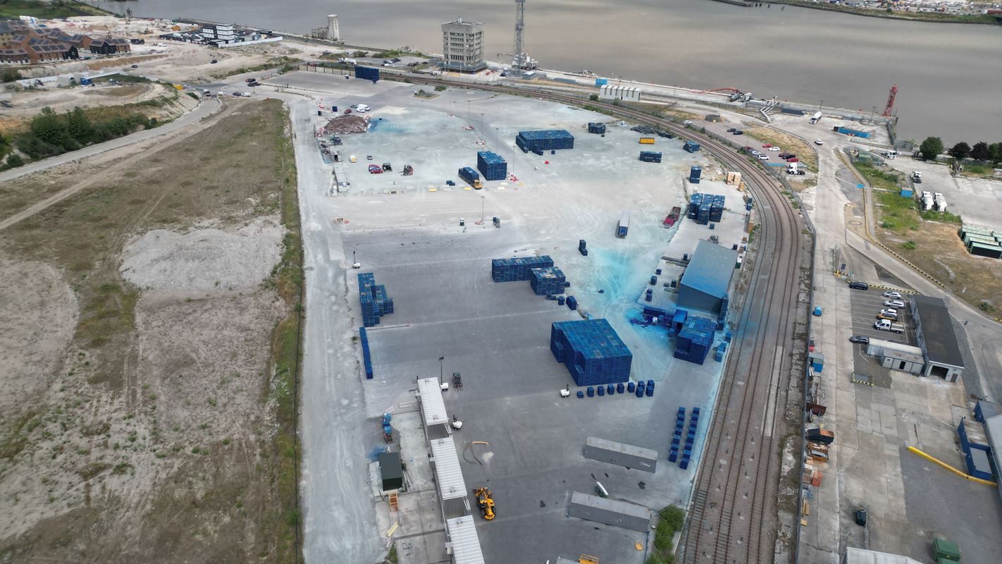 8 acres , Northfleet DA11 - Available