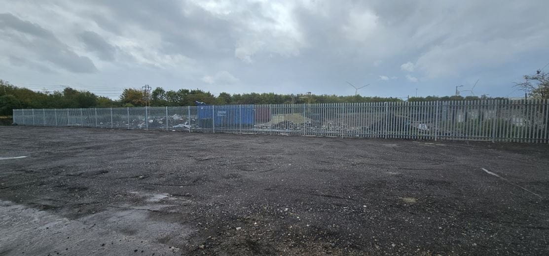 2.6 acres , Dock Road & Hume Avenue, 18 Hume Avenue RM18 - Available