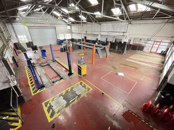 6,637 Sq Ft , 302 Abingdon Road Depot OX1 - Available