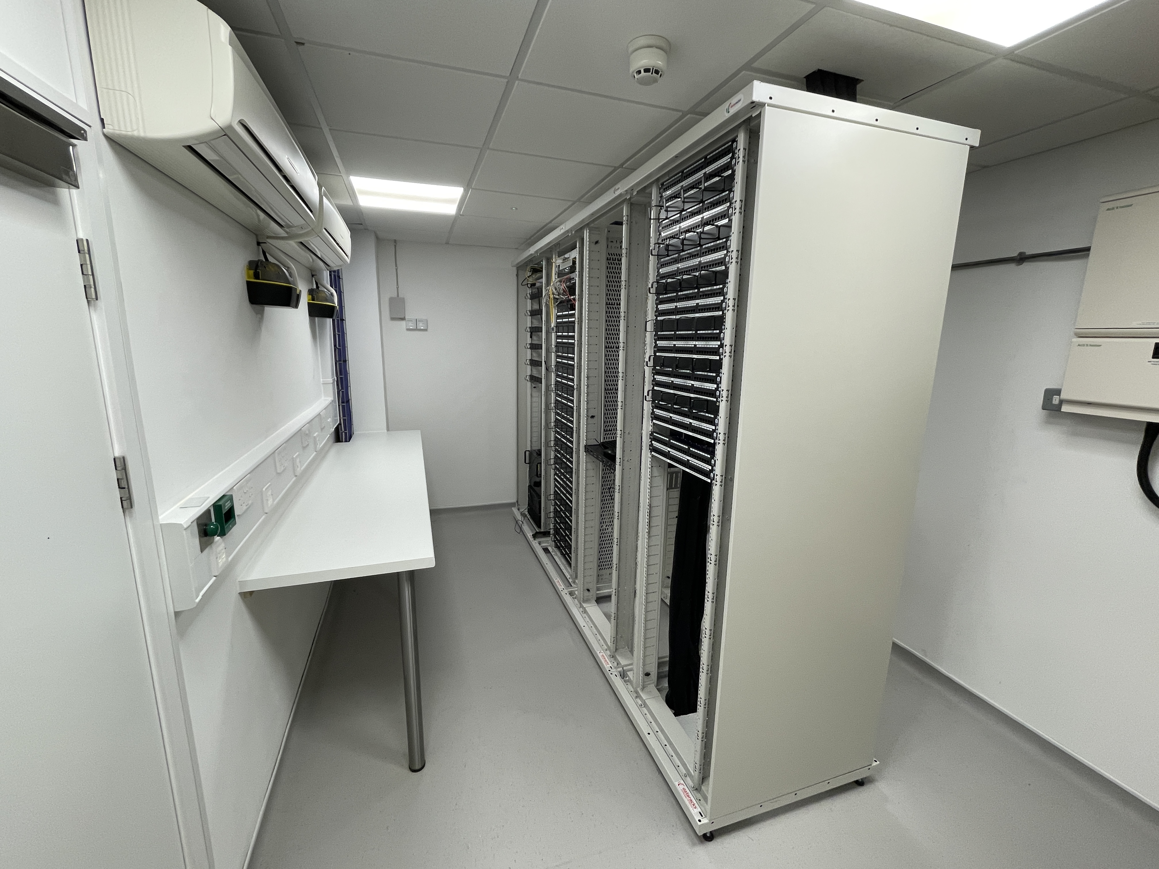 21,148 Sq Ft , 4-10 The Quadrant OX14 - Available