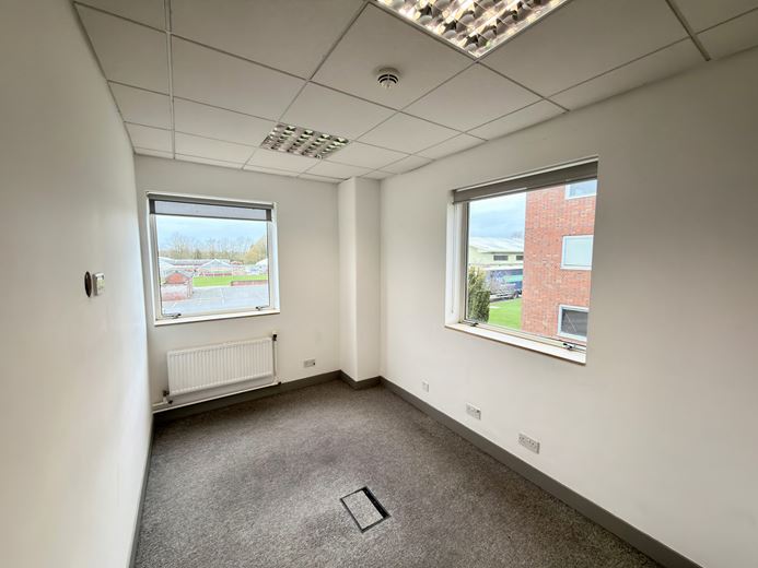 3,800 Sq Ft , The David Lowe Extension, University Of Warwick Innovation Campus CV35 - Available