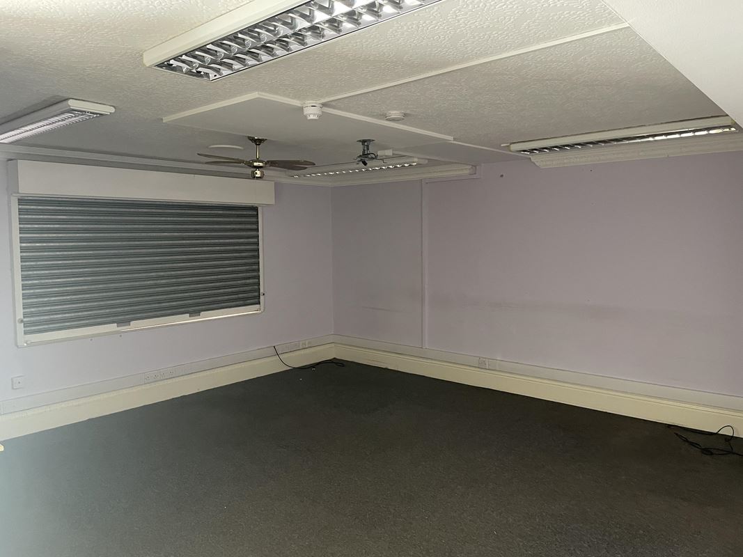 3,086 Sq Ft , 2 Beza Street LS10 - Under Offer