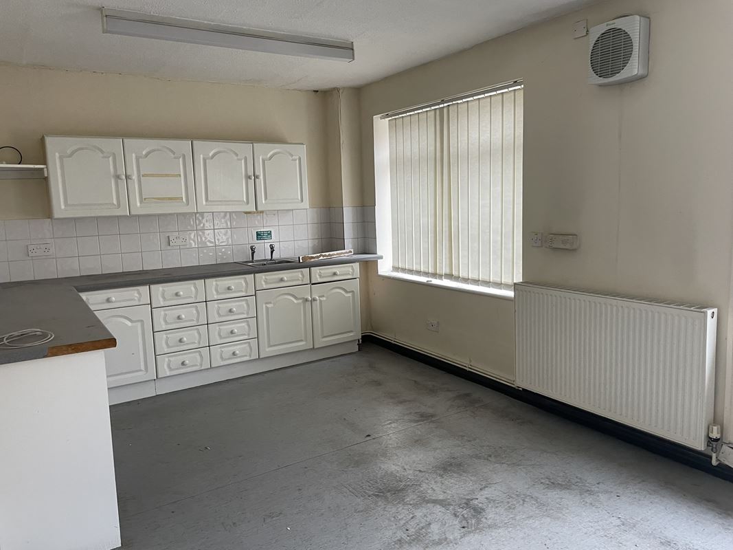 9,909 Sq Ft , 4 Midland Street M12 - Under Offer