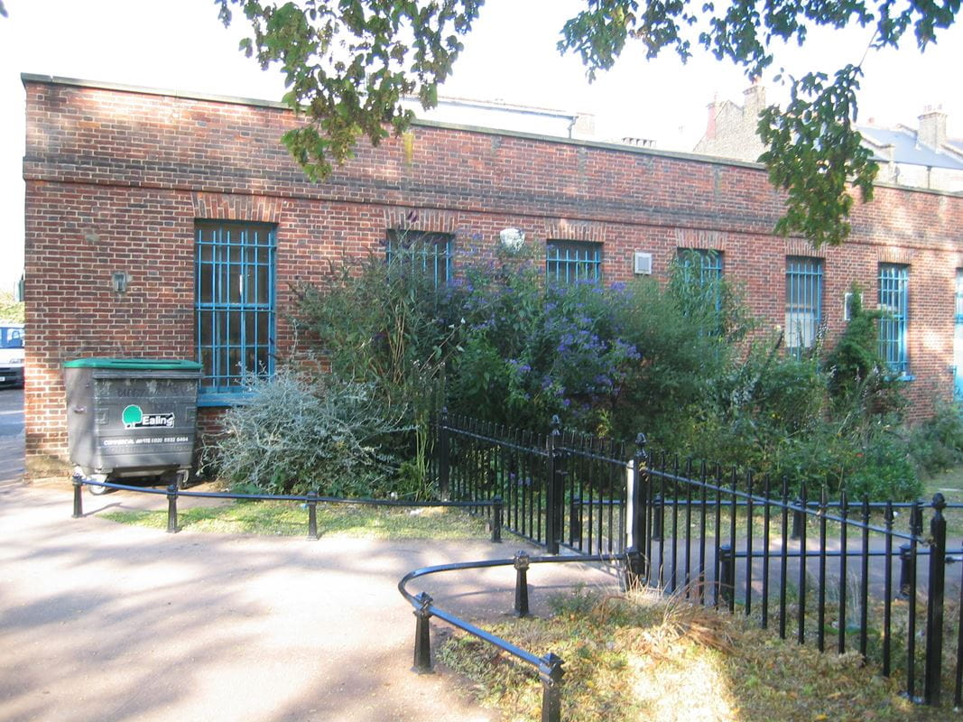 2,500 Sq Ft , Commercial Unit, 239 High Street A/b W3 - Available