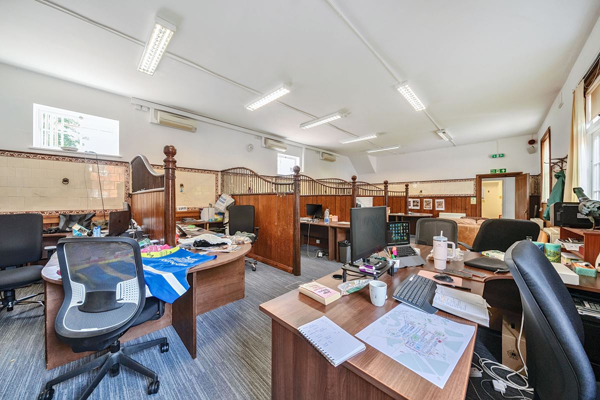 2,271 Sq Ft , Unit 1 The Stabes SG14 - Available