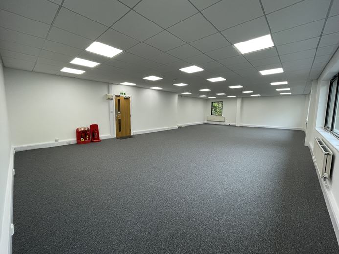 403 to 1,633 Sq Ft , Unit 15 Thorney Leys Business Park OX28 - Available