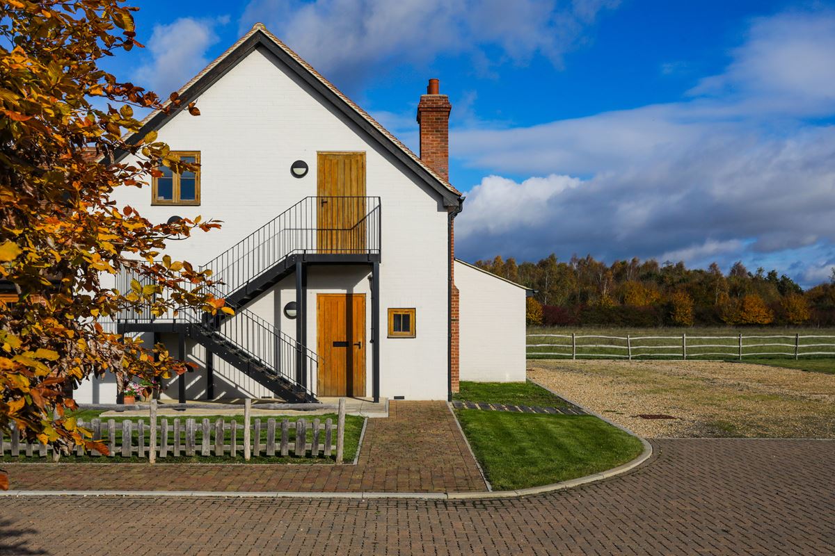 4,623 Sq Ft , The Farmhouse OX13 - Under Offer