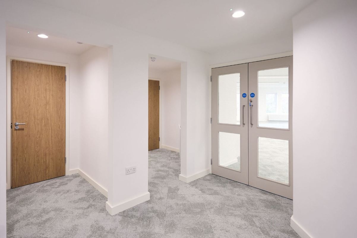 1,748 Sq Ft , First Floor 1-5 Buckingham Street OX1 - Under Offer