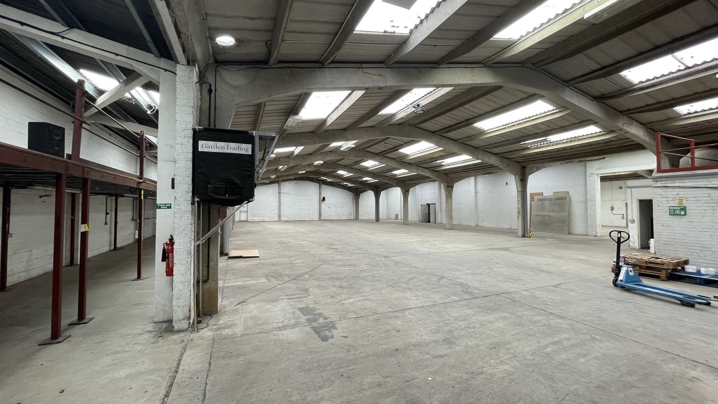 14,887 to 30,298 Sq Ft , Units 1 - 2 Carterton Industrial Estate OX18 - Under Offer