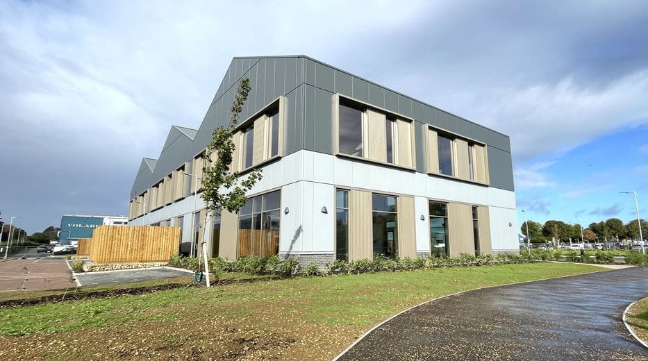7,652 to 22,769 Sq Ft , Aerox 1 OX5 - Available