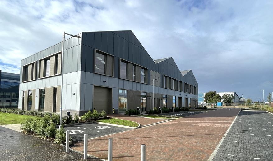 7,652 to 22,769 Sq Ft , Aerox 1 OX5 - Available