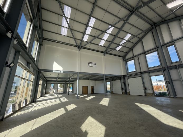 7,652 to 22,769 Sq Ft , Aerox 1, London Oxford Airport OX5 - Available