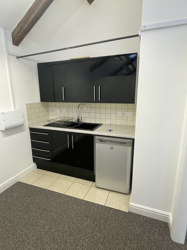 522 Sq Ft , Kirtlington Business Centre OX5 - Available