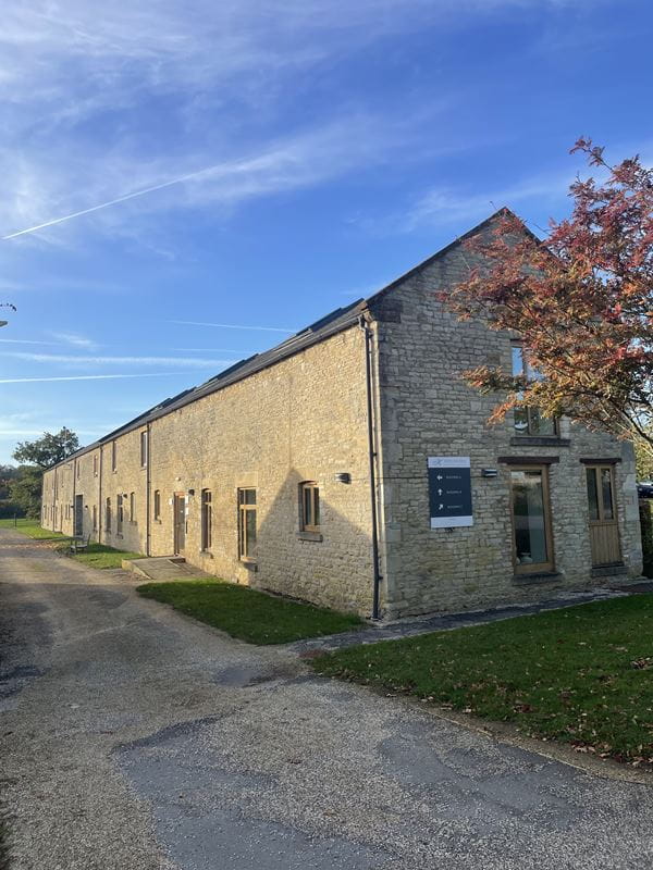 522 Sq Ft , Kirtlington Business Centre OX5 - Available