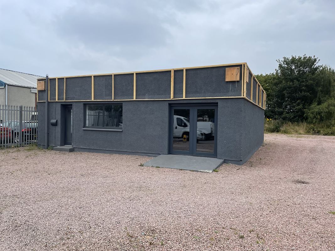 10,867 Sq Ft , 9 Longman Drive IV1 - Available