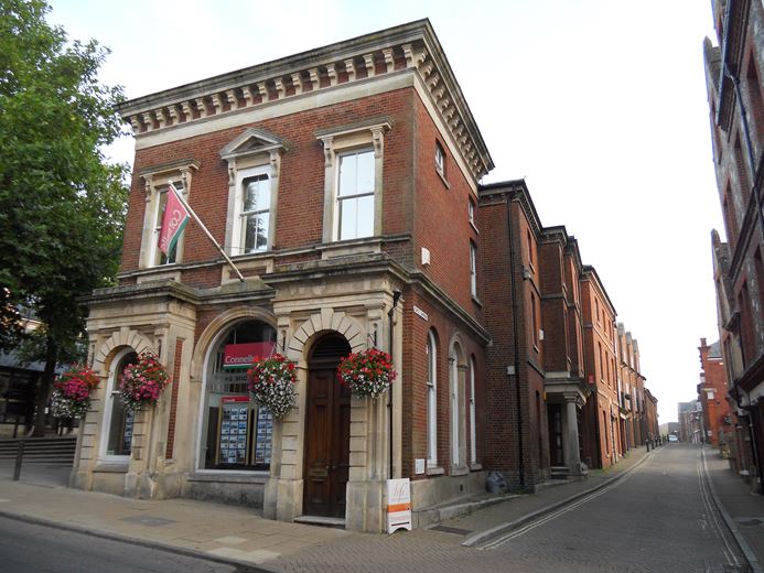 5,070 Sq Ft , Westgate Chambers, Staple Gardens SO23 - Available