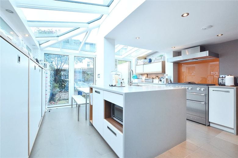 2 bedroom house, Archway Street, London SW13