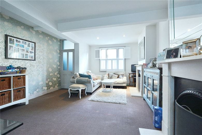 2 bedroom house, Archway Street, London SW13