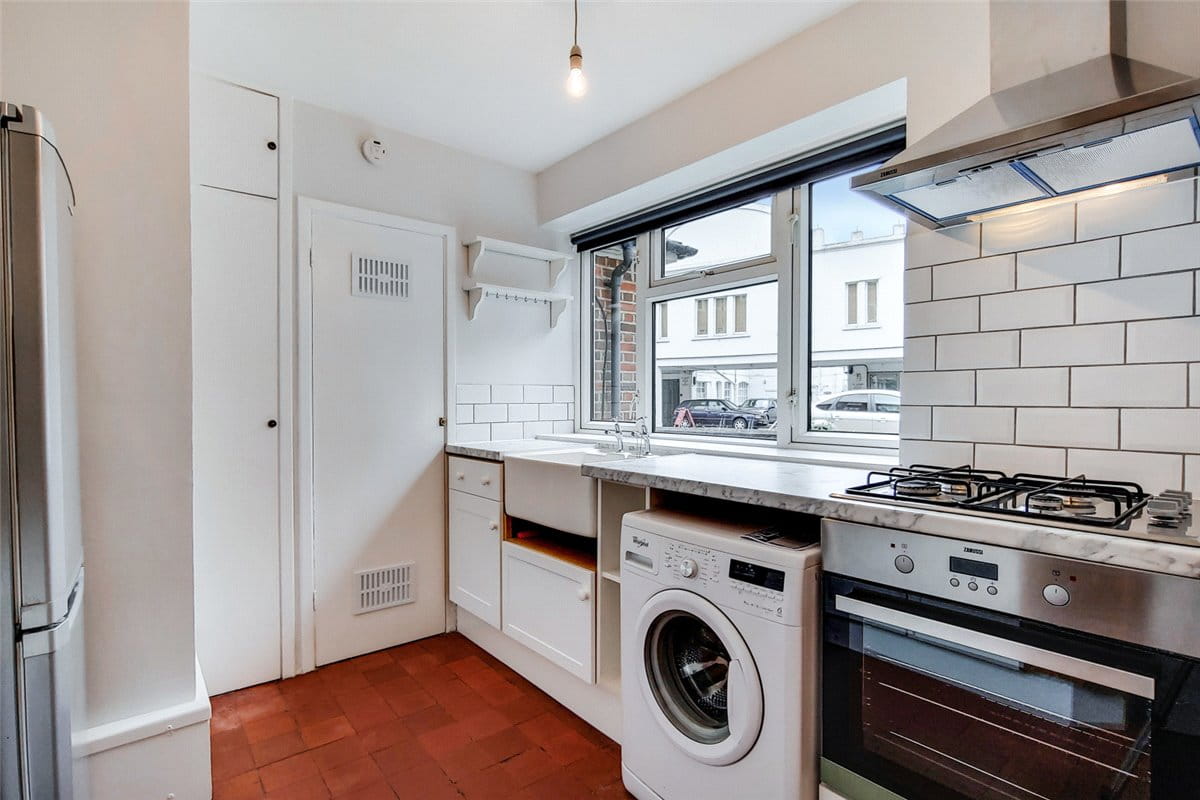 2 bedroom flat, The Willoughbys, London SW14