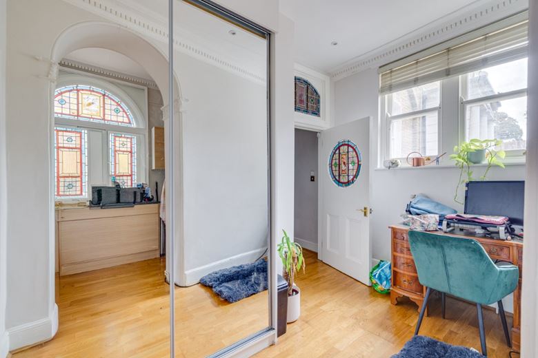 2 bedroom , Petersham Road, Richmond TW10 - Available