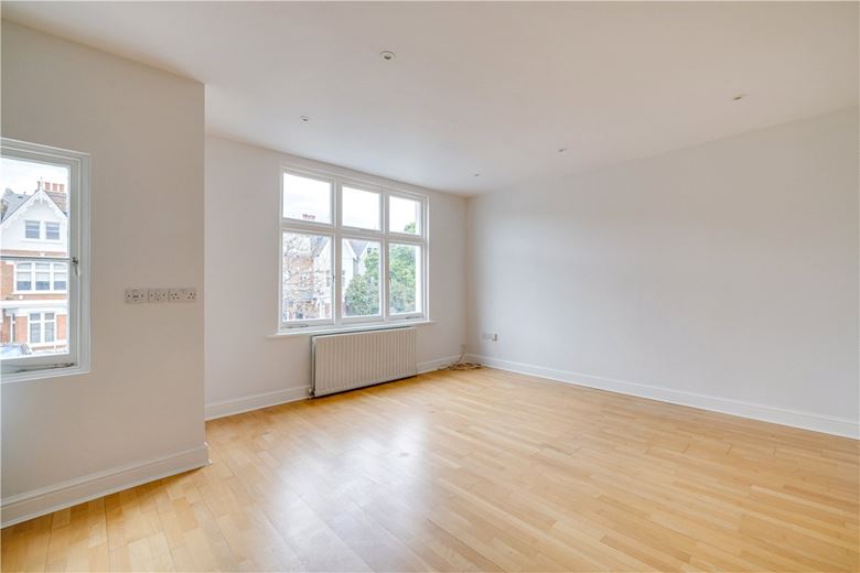 1 bedroom flat, Deodar Road, London SW15 - Available