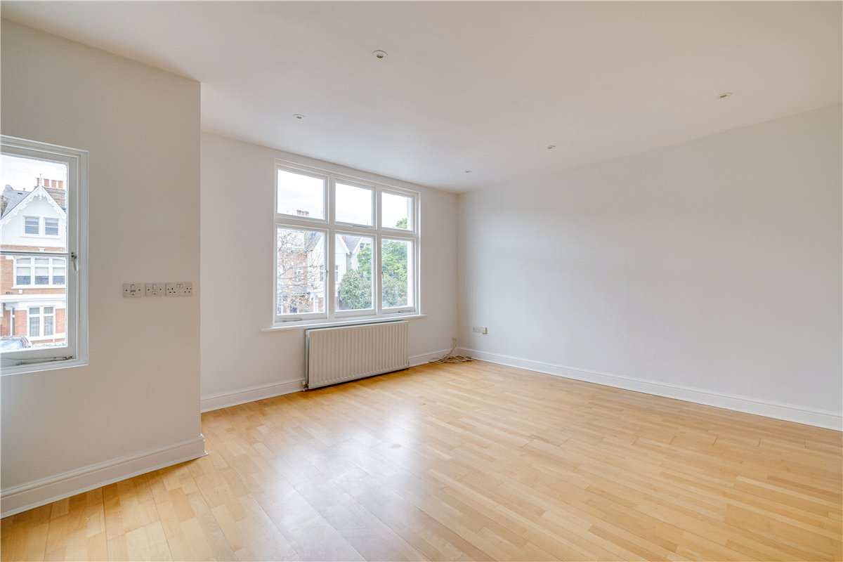 1 bedroom flat, Deodar Road, London SW15 - Available
