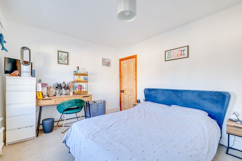 2 bedroom house, Thorne Street, London SW13
