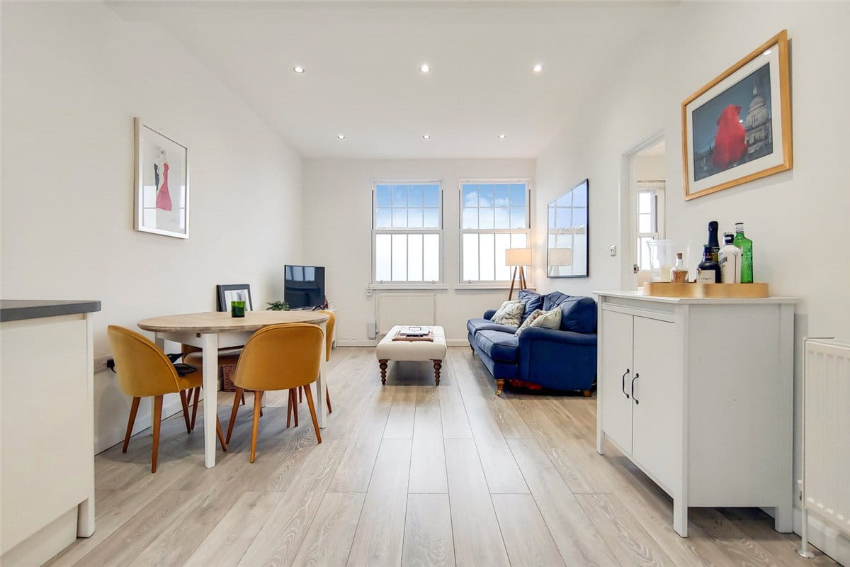 1 bedroom flat, White Hart Lane, London SW13