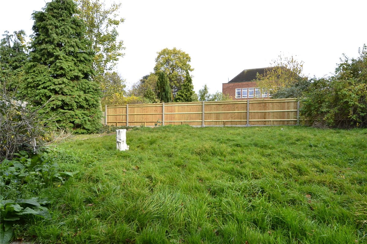 3 bedroom cottage, Richmond Road, Kingston Upon Thames KT2