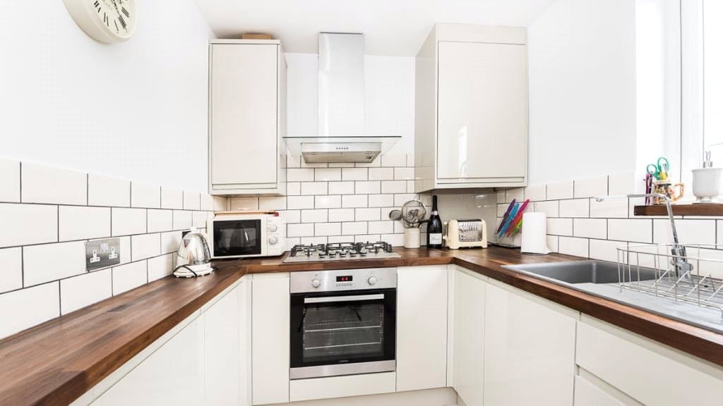 1 bedroom flat, Bradmore Park Road, London W6