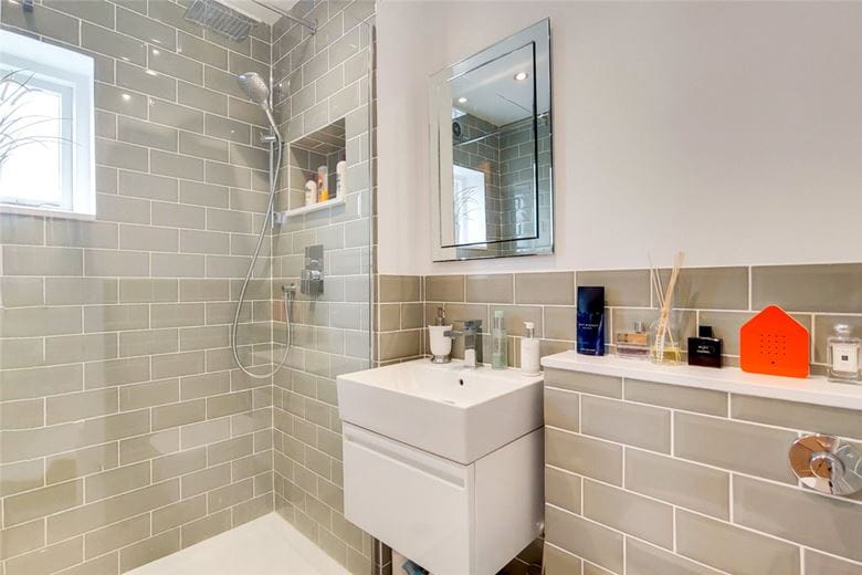 1 bedroom flat, Bradmore Park Road, London W6