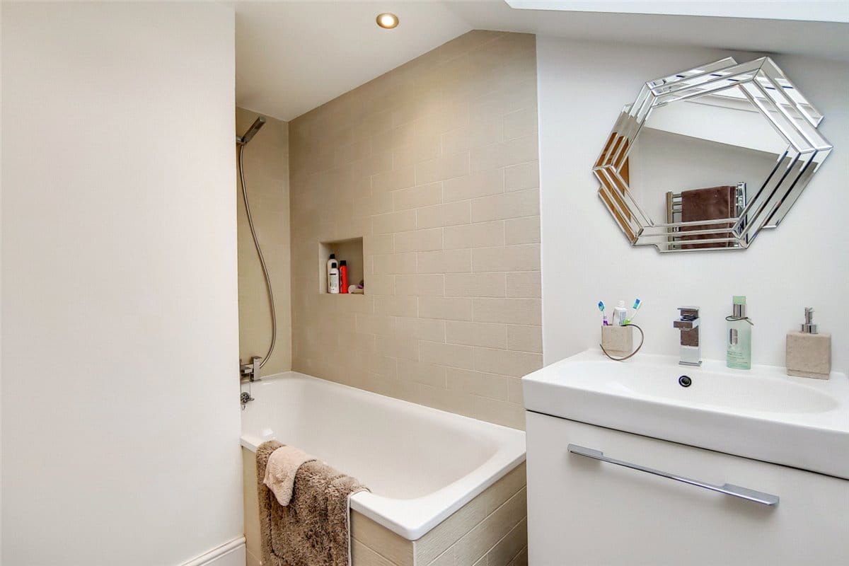 1 bedroom flat, Bradmore Park Road, London W6