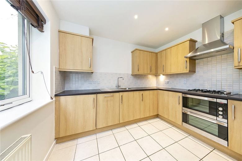 3 bedroom house, Craig Road, Richmond TW10 - Available