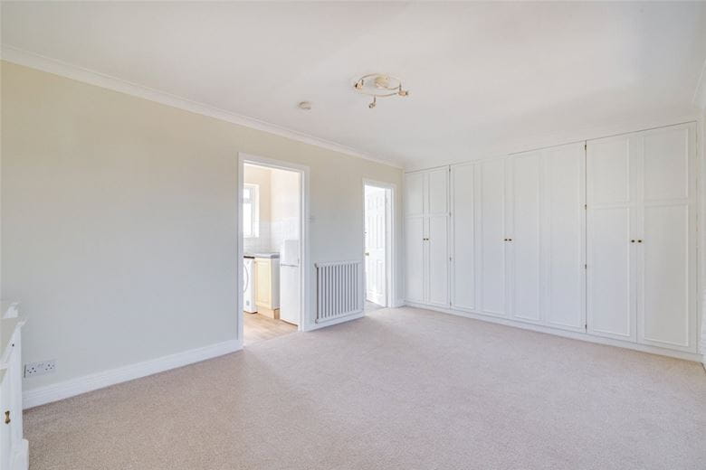 1 bedroom , St. Leonards Road, London SW14 - Let Agreed