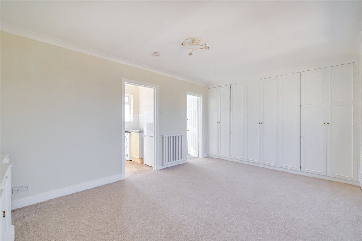 1 bedroom , St. Leonards Road, London SW14 - Let Agreed
